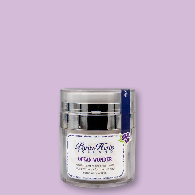 Ocean Wonder 100% natural facial moisturizer protects, nourishes and balances the skin. The cream contains both organic algae-extract and shark liver oil.